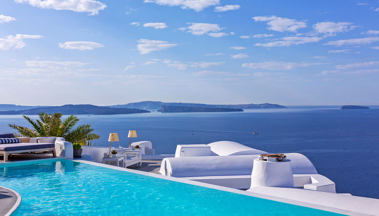 There is a secret village in Portugal (Santorini Portuguese)