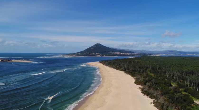 Moledo Beach Portugal hides magnificent places!