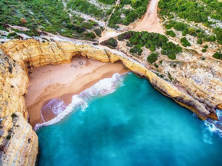 These are the 375 Portuguese gold quality beaches this summer.