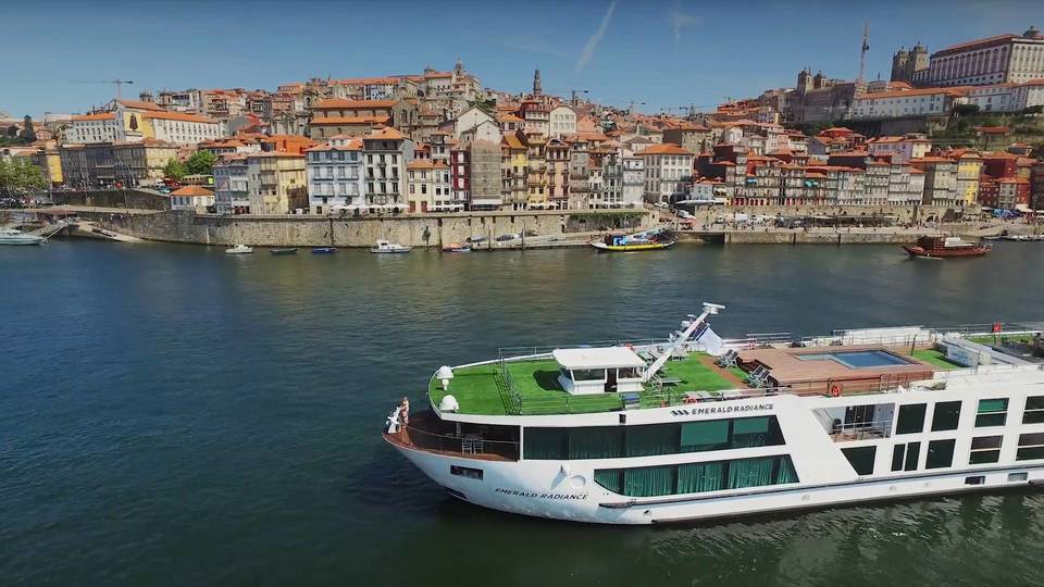 Panoramic Douro Cruise is a must-see luxury trip Portugal