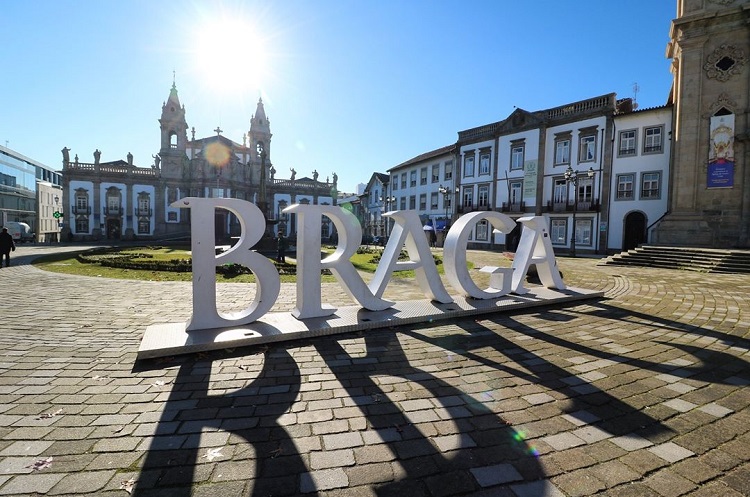12 Must-See Tourist Places in any itinerary in Portugal
